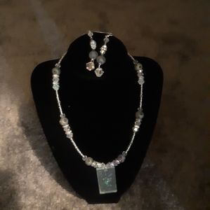 Handcrafted necklace set